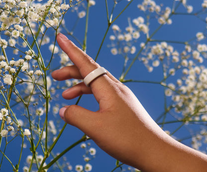 Oura Ring 4 Ceramic
